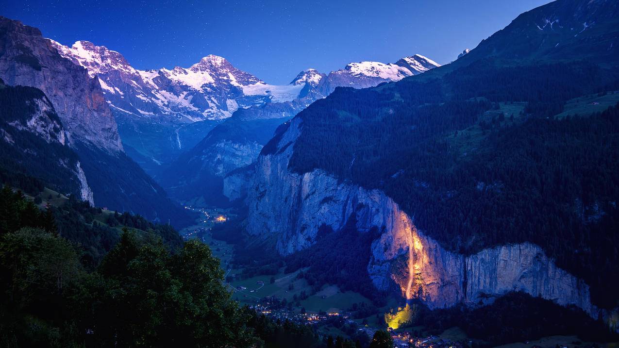 瑞士劳特布龙嫩谷艾格峰少女峰的山脉风景4k壁纸