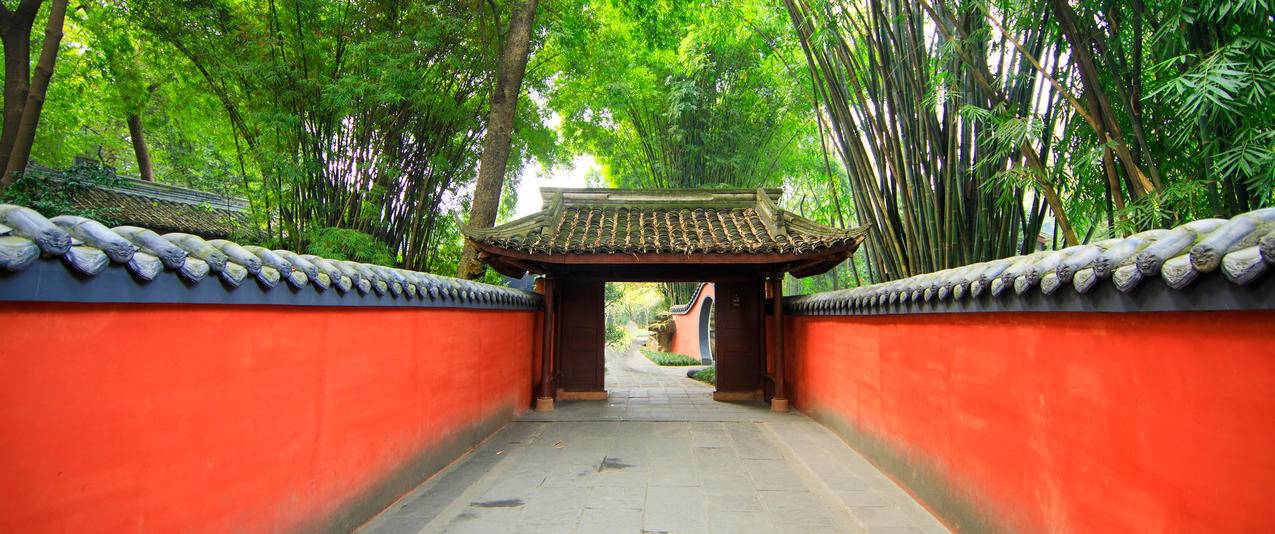 中国风红色围墙寺院风景带鱼屏壁纸
