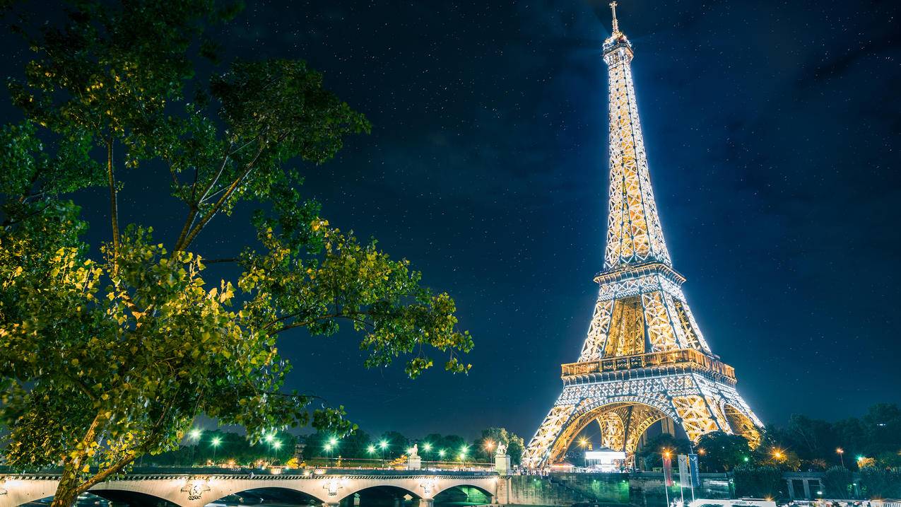 神奇巴黎埃菲尔铁塔晚上风景4k壁纸