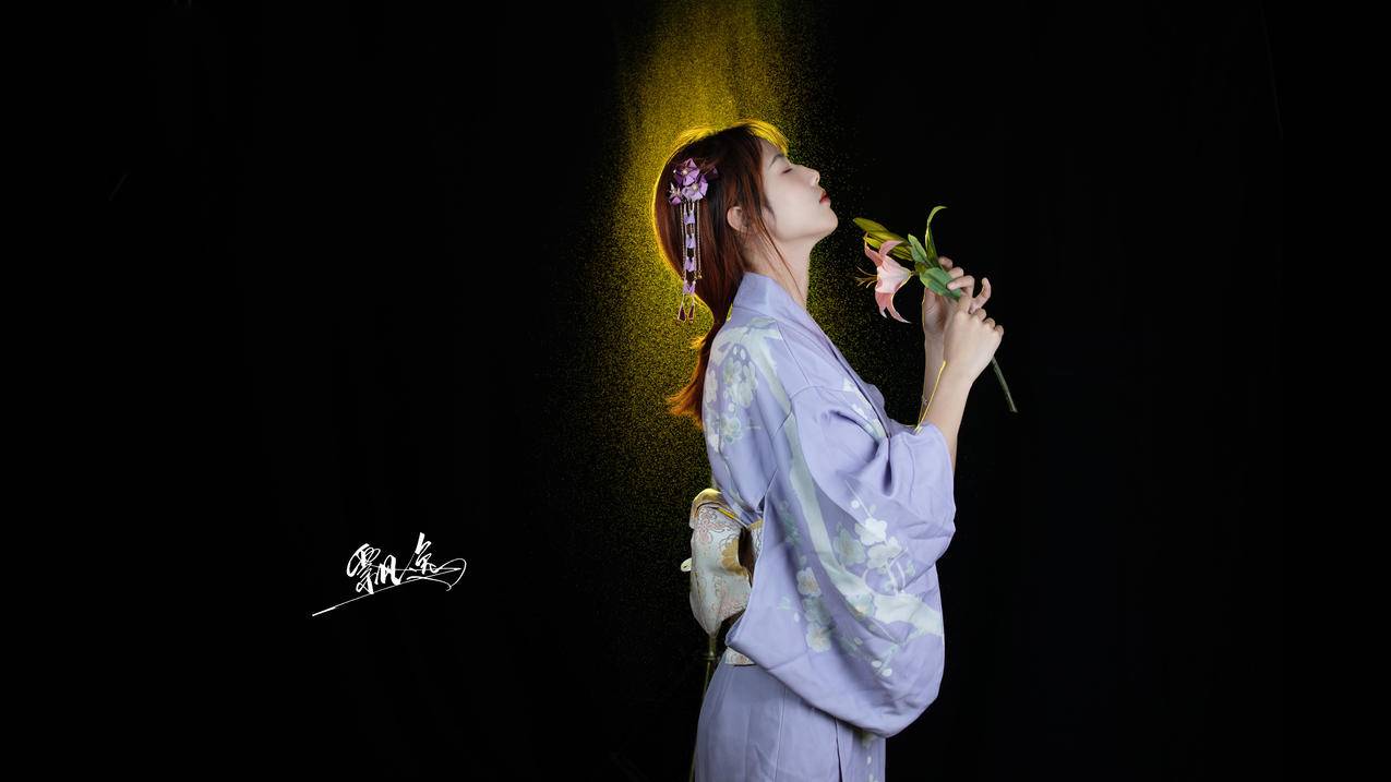 美女和服 闭眼 花 4k美女壁纸
