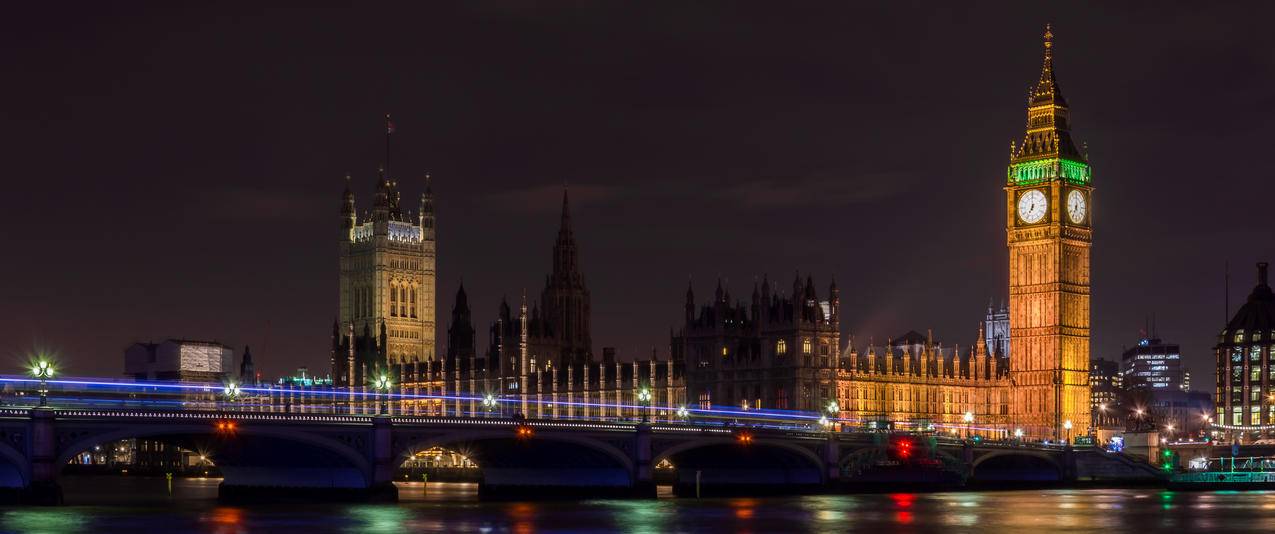 伦敦之夜大本钟与伦敦国会大厦带鱼屏壁纸