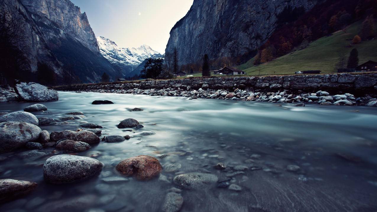 瑞士劳特布龙嫩山川河流风景4k壁纸