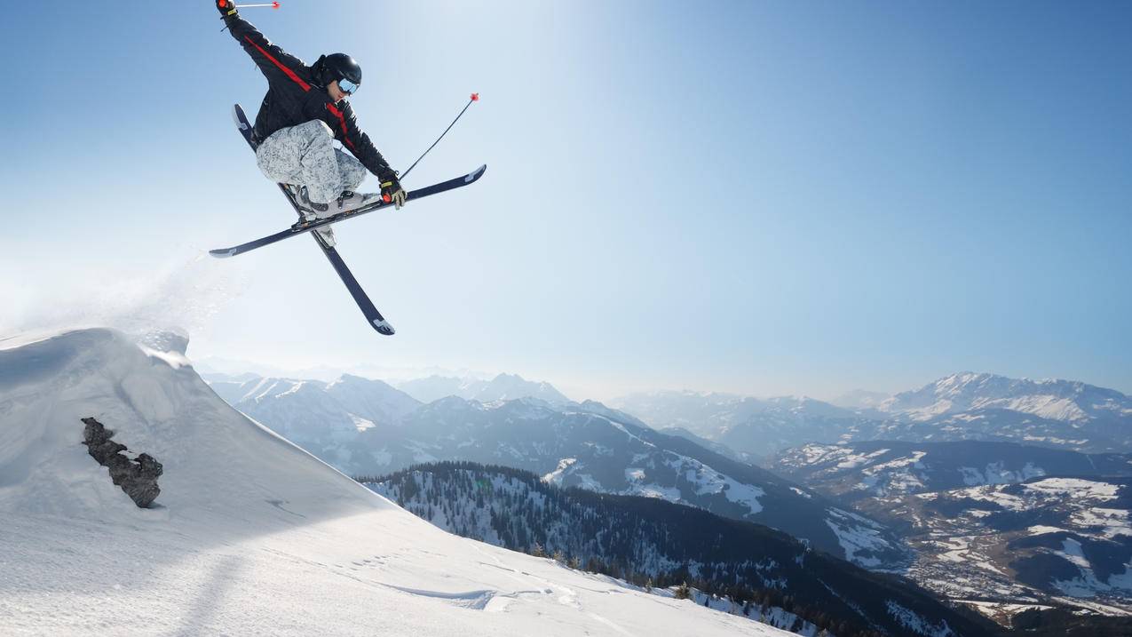 运动滑雪雪山4k壁纸
