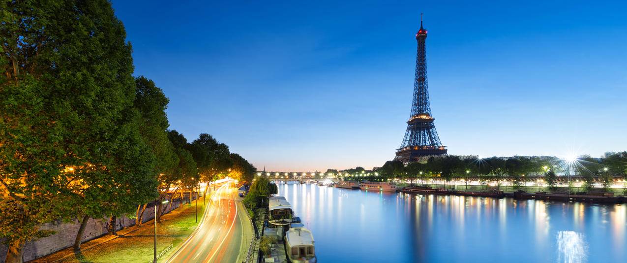 法国巴黎城市夜景河流埃菲尔铁塔带鱼屏壁纸