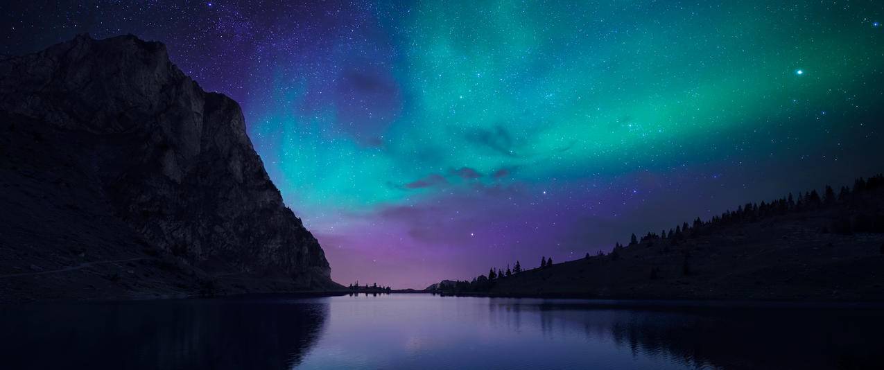 瑞士湖冰岛极光星空奥罗拉湖的夜晚风景带鱼屏壁纸