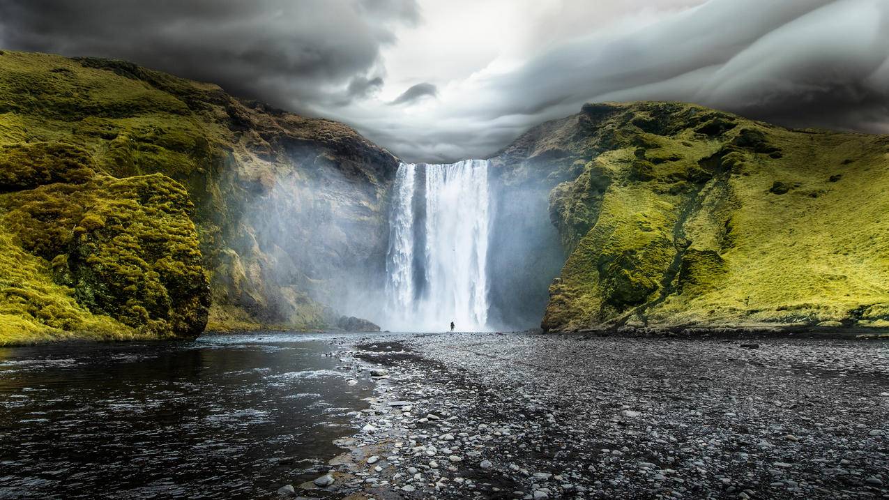 冰岛南部河上的瀑布风景4k壁纸
