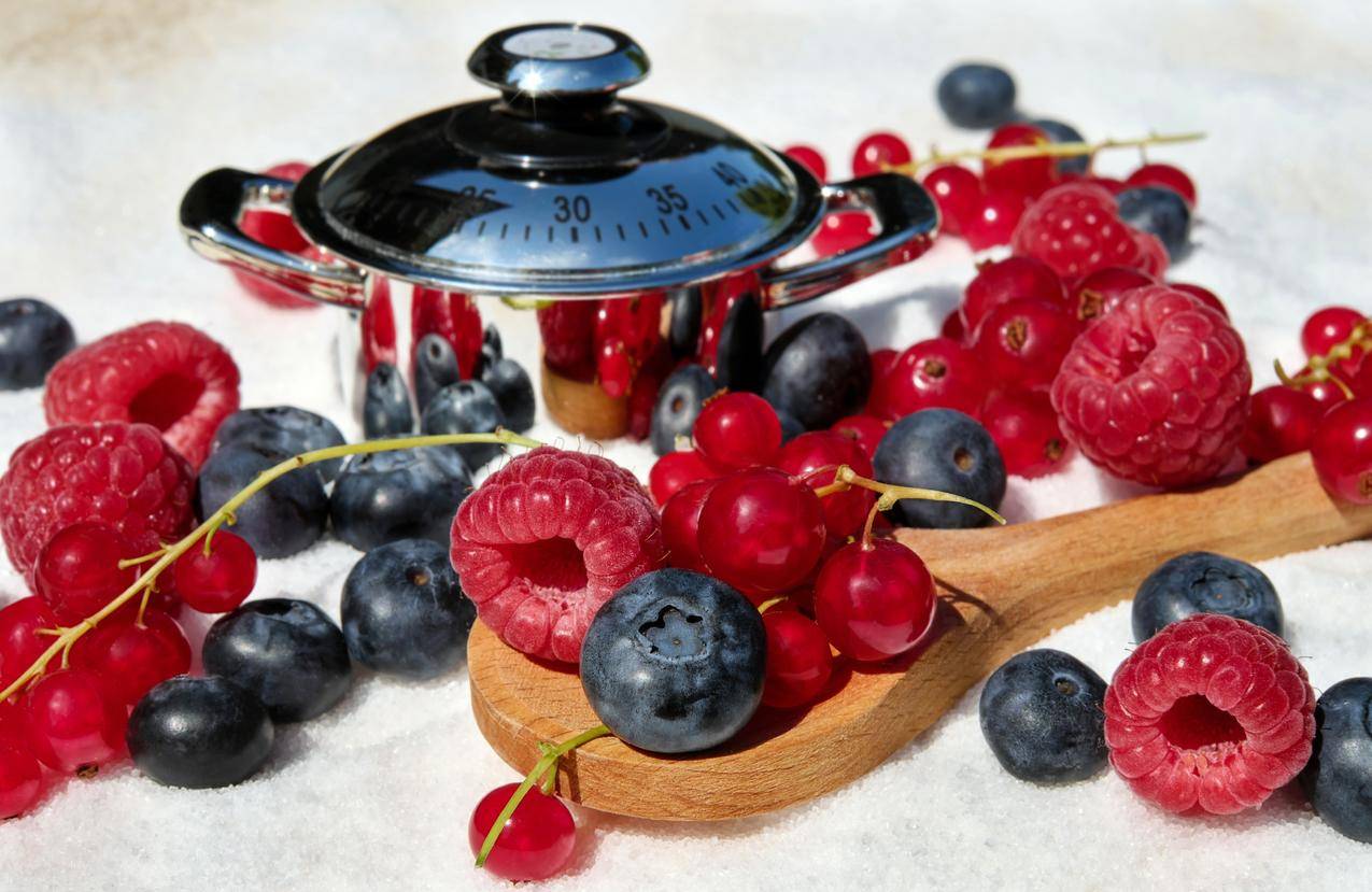 浆果 混合 蓝莓 葡萄干 水果 健康 维生素 4k美食高清壁纸