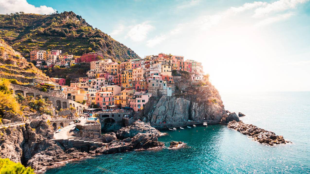 意大利 马纳罗拉 悬崖上的小镇 五渔村 4k高清风景壁纸