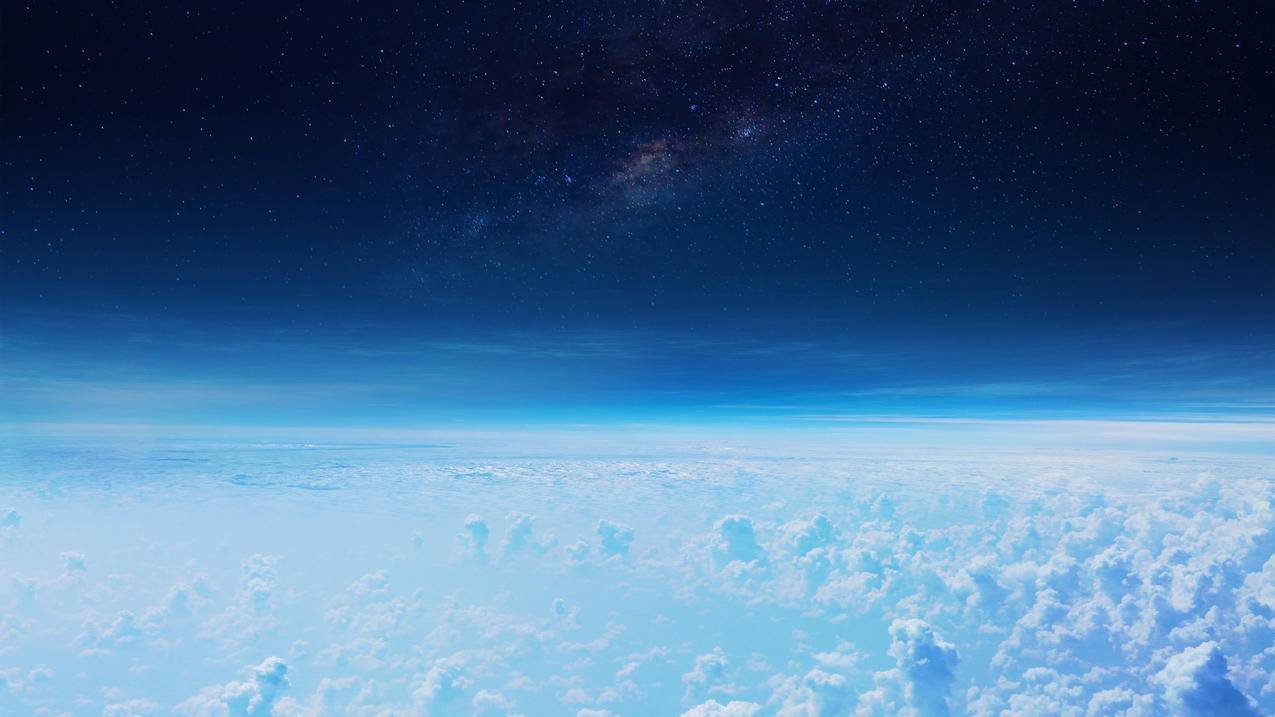 云 空间 银河 蓝色 云层之上 全景图 星空 4K风景高清壁纸