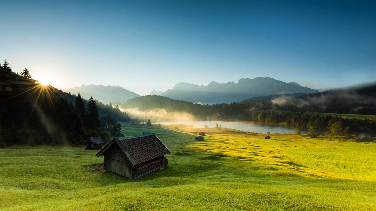 巴伐利亚 阿尔卑斯山 日出 木屋房子 湖 4k风景高清壁纸