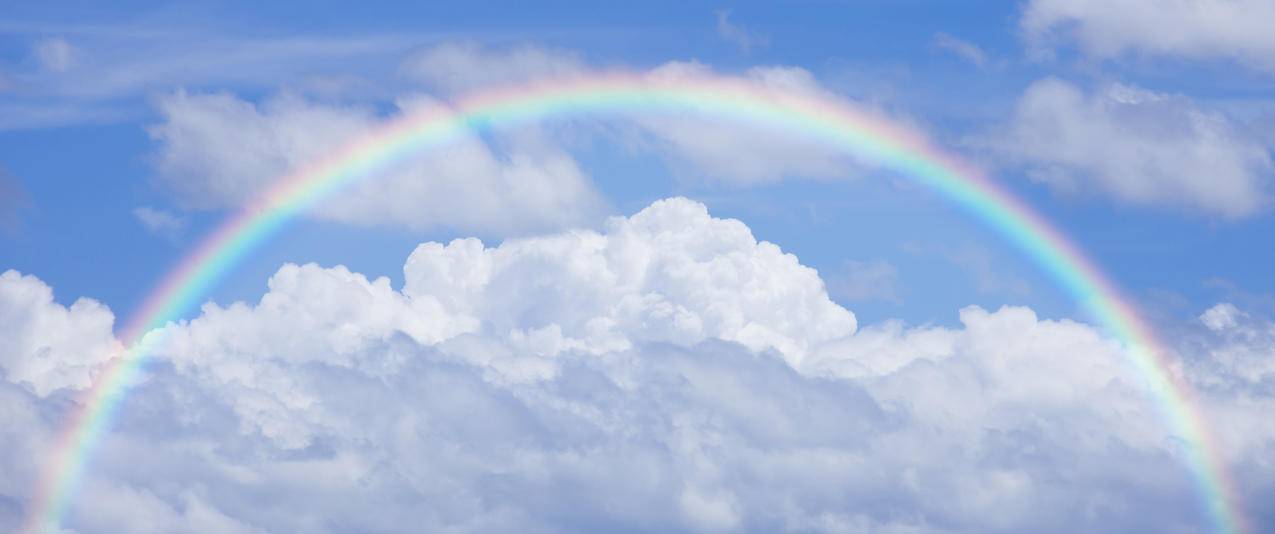 天空白云美丽彩虹风景带鱼屏壁纸