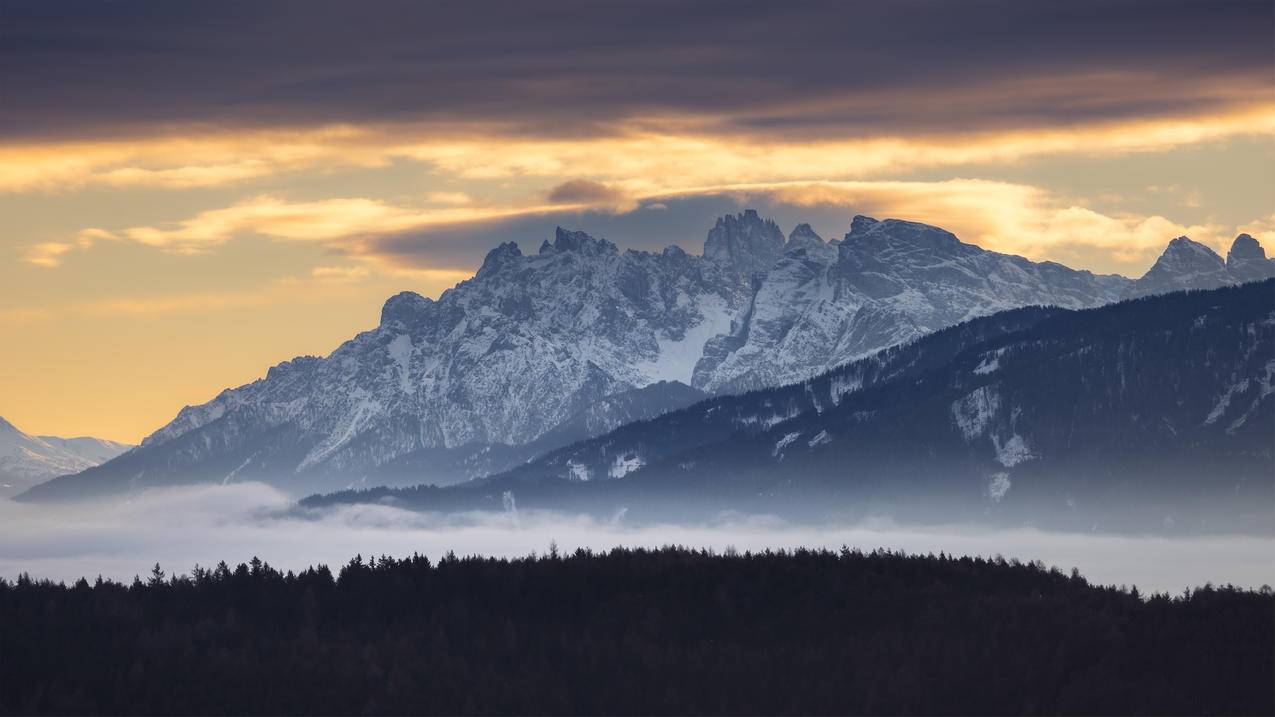 摄影风景 日落 山脉 雪 云 自然 森林 天空 4k壁纸