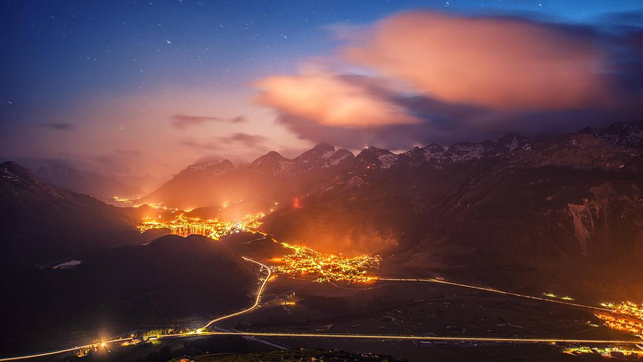 夜晚美景瑞士圣莫里茨附近的山顶风景4k壁纸