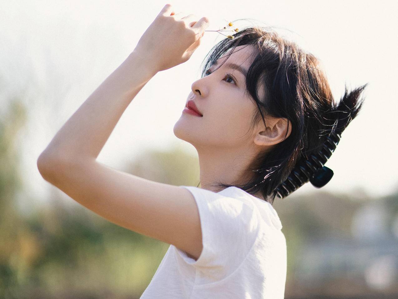 清纯可爱美女章若楠 高清平板电脑壁纸